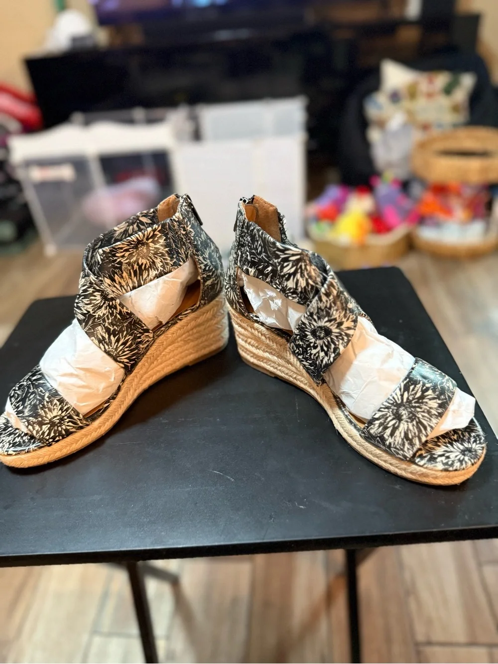 Patricia Nash Black & White Floral Espadrille Wedge Sandals